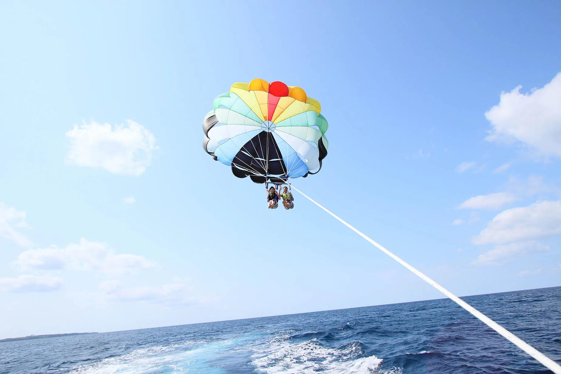 april okinawa parasailing
