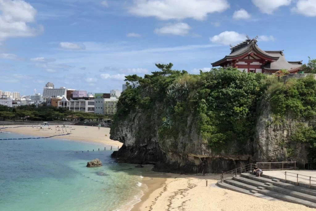 naminoue-beach-okinawa